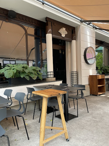 Nazorjeva ulica 2, 1000 Ljubljana