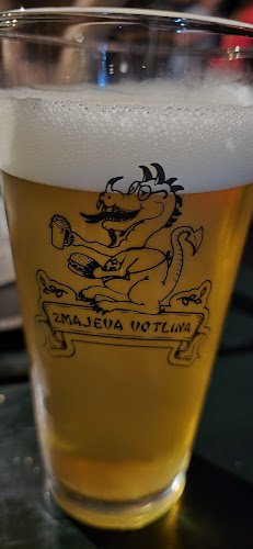 Comentarii opinii despre Zmajeva votlina in 7 burger