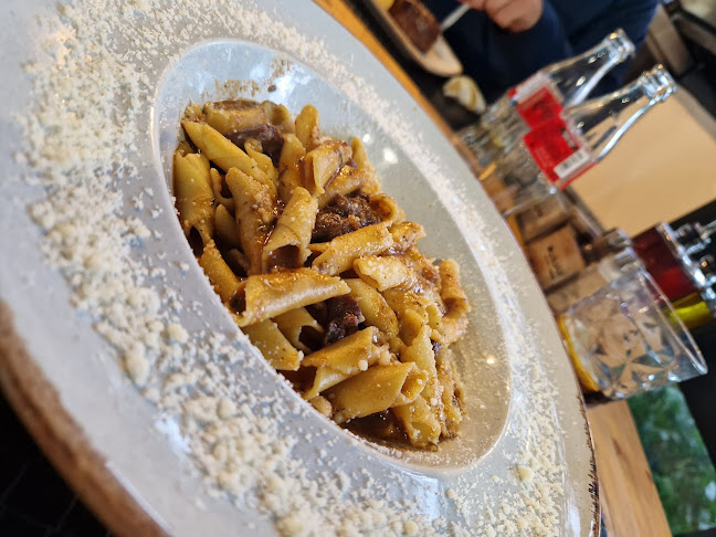 Trg padlih za svobodo 3, 6310 Izola