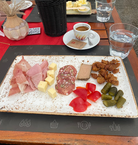 Kodila Gourmet & Bistro Market - Gastronomija in gostinstvo