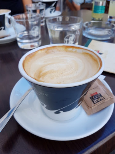 Manziolijev trg 5, 6310 Izola