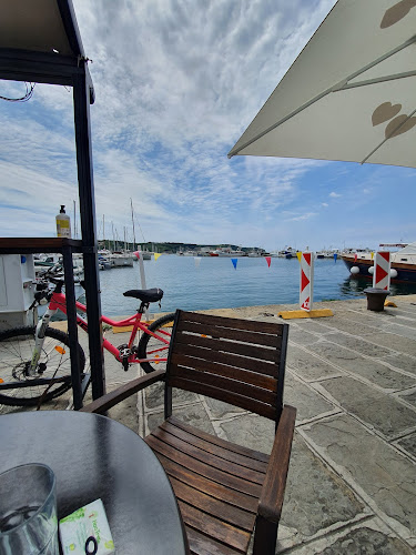 Opinii despre Bariera lounge bar în Izola - Gastronomija in gostinstvo