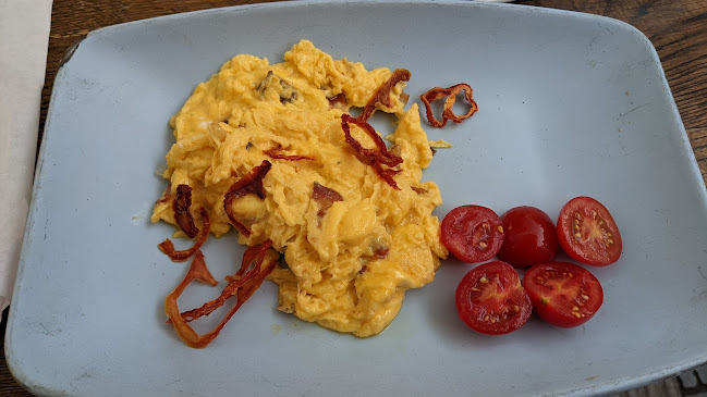 Cankarjevo nabrežje 13, 1000 Ljubljana