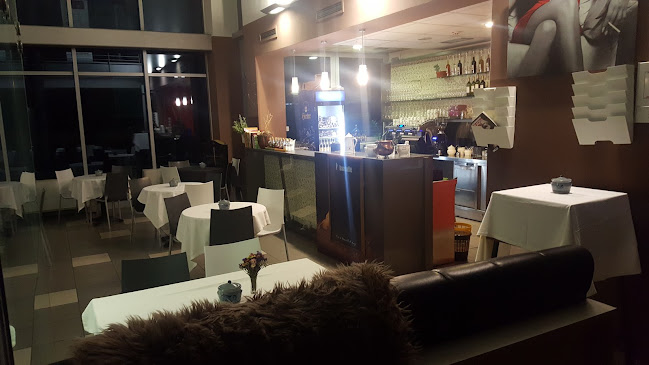 Lounge bar Krucefix - Gastronomija in gostinstvo