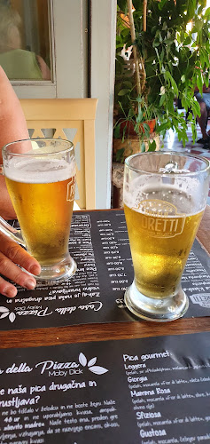 Dantejeva ulica 4, 6310 Izola