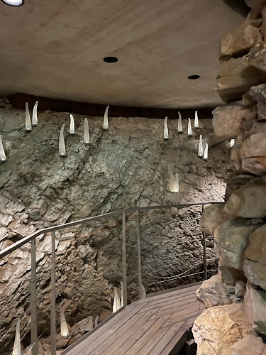 Gostilna na Gradu - Gastronomija in gostinstvo