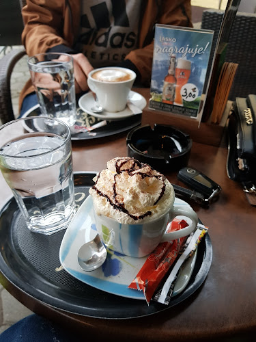 Party Bar Sanja Cartl