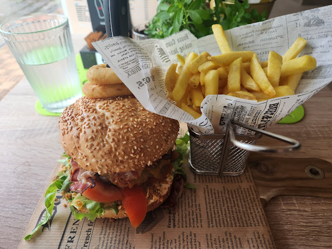 Central Trbovlje - kavarna in pub - Gastronomija in gostinstvo