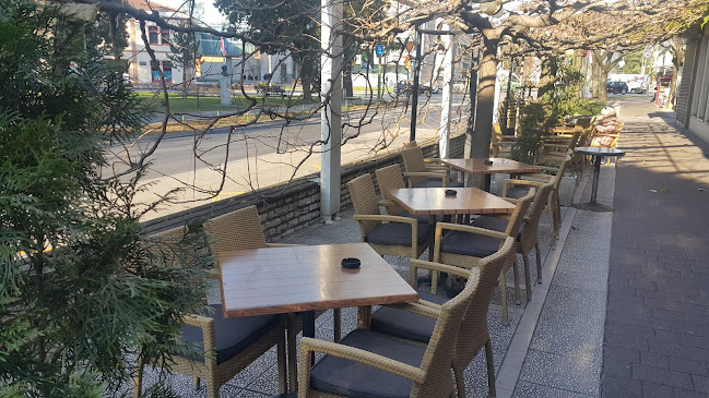 Kavarna in restavracija Pecivo