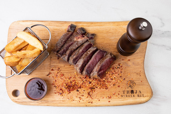 Dolenjska cesta 11, 1000 Ljubljana