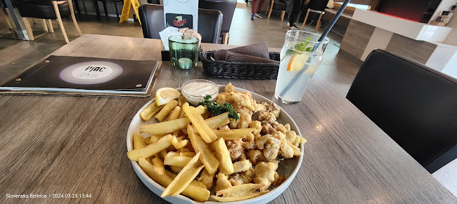 Plac pod Bočem - Gastronomija in gostinstvo