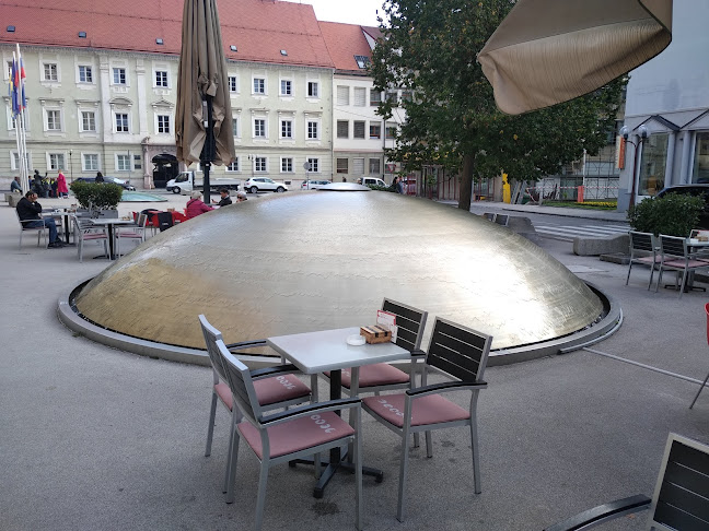 Mestna Kavarna Celje - Gastronomija in gostinstvo