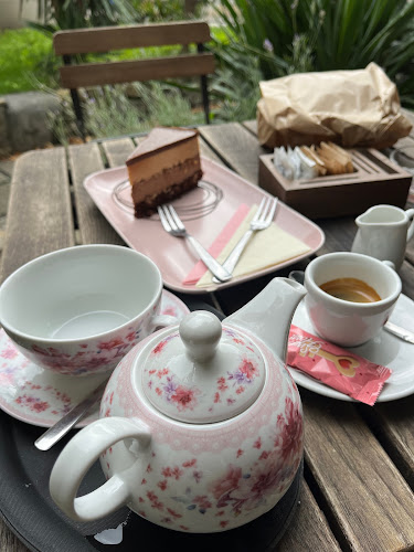 Kavarna Cukr - Gastronomija in gostinstvo