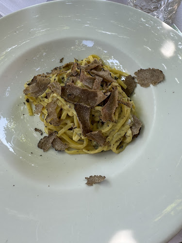 Comentarii opinii despre GOSTINSTVO IN TURIZEM ROBERT GRAHOR S.P.