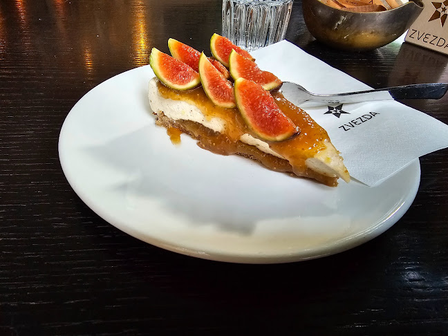 Opinii despre Kavarna Zvezda, Hotel Slon în Ljubljana - Gastronomija in gostinstvo