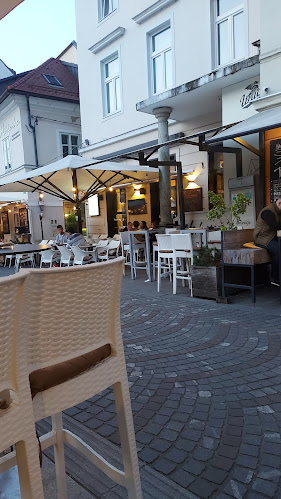 Opinii despre Nabrežje 15 în Ljubljana - Gastronomija in gostinstvo