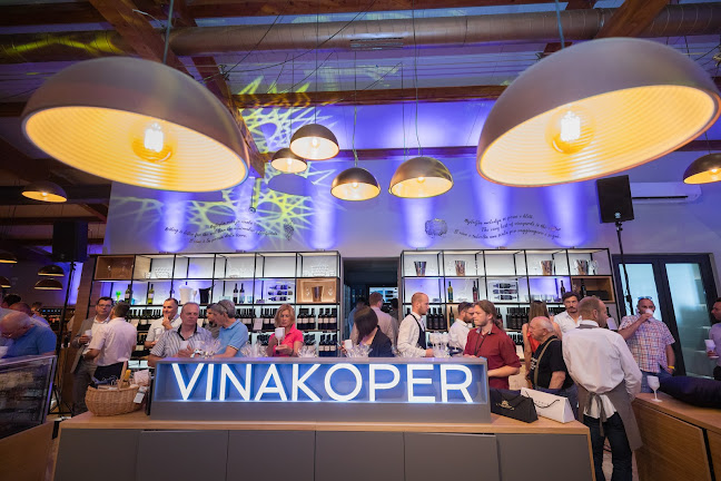 Opinii despre VINAKOPER wine boutique & cellar în Koper - Gastronomija in gostinstvo