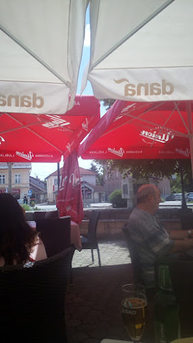 Partizanska cesta 1, 1380 Cerknica