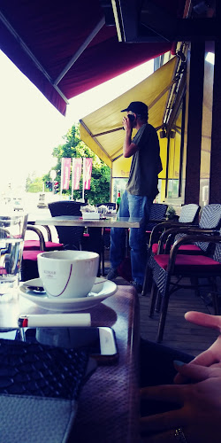 Bar bled - Gastronomija in gostinstvo