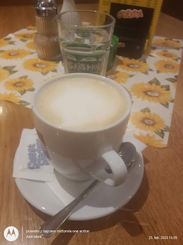 Opinii despre Kava Bar Tržnica în Jesenice - Gastronomija in gostinstvo