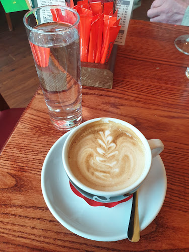 Comentarii opinii despre NEWS CAFFE