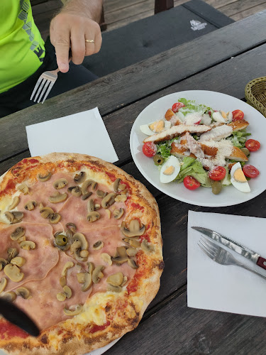 Comentarii opinii despre Serminček Bar & Grill Koper