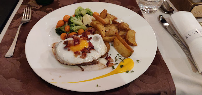 Slovenska cesta 40, 1000 Ljubljana