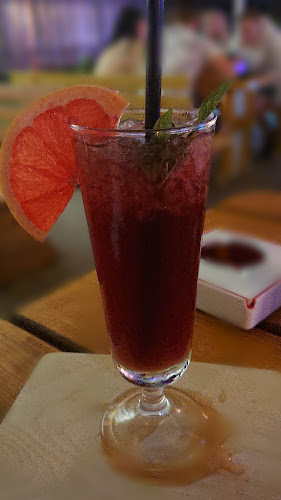 KOKTAJL, mešanje pijač, d.o.o., PR FARTKU (koktajl bar) - Mengeš