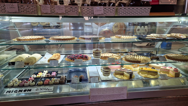 Pastry Shop and Café Opera