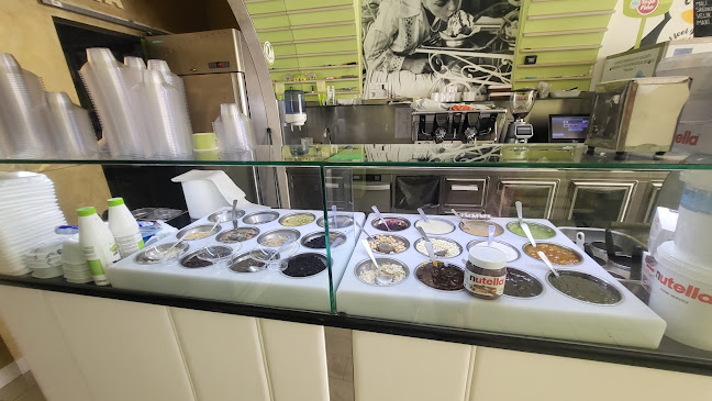 I love Yoogurtlandia - Izola