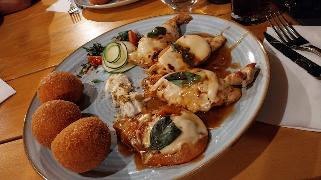 Moste 1e, 1218 Komenda