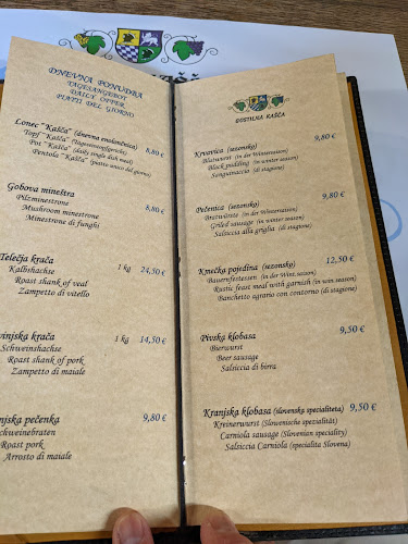 Spodnji trg 1, 4220 Škofja Loka