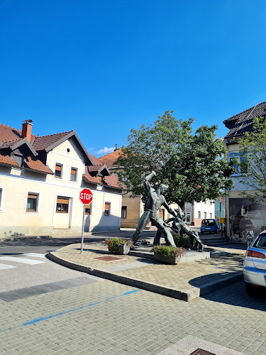 Trg gorjanskega bataljona 8, 8310 Šentjernej