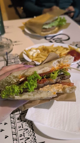 Opinii despre Hallo Leskovac în Ljubljana - Gastronomija in gostinstvo