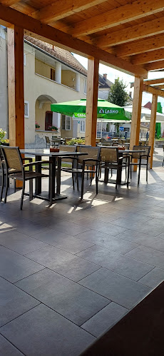 Pri Jerneju gostilna picerija caffe - Šentjernej