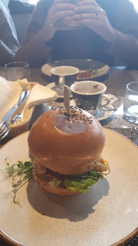 Restavracija Cubis - Gastronomija in gostinstvo