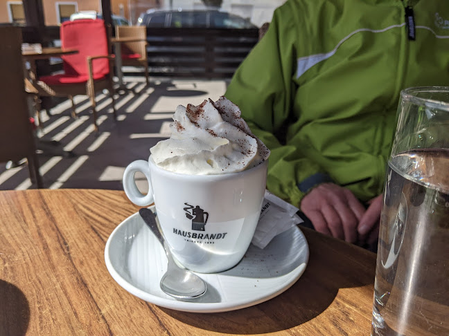 Opinii despre Bar Kern Bar Z Gostinskim Vrtom Kern Matilda S.P. în Cerklje na Gorenjskem - Gastronomija in gostinstvo