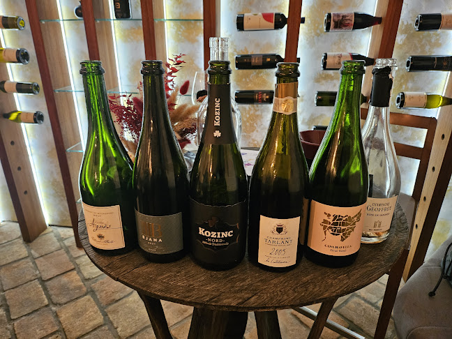 Opinii despre Wine bar Šuklje în Ljubljana - Gastronomija in gostinstvo