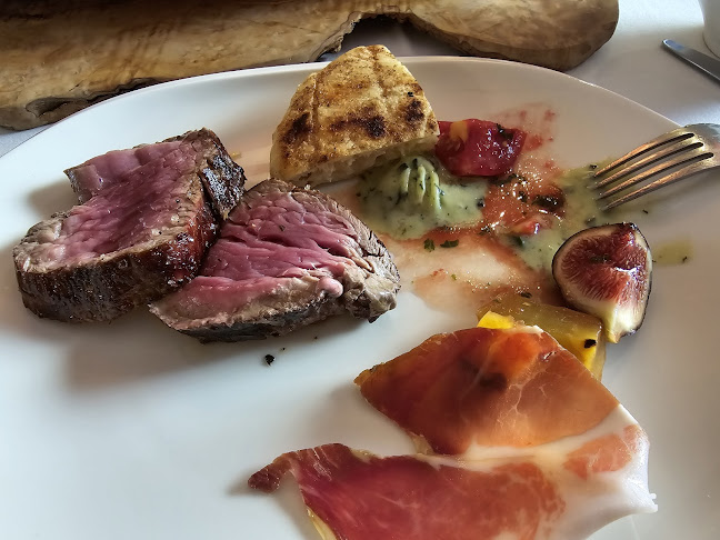 Opinii despre Compa Restaurant Okrepčevalnica Čompa în Ljubljana - Gastronomija in gostinstvo