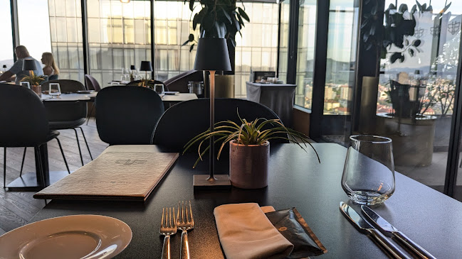 Slovenska cesta 59, 1000 Ljubljana