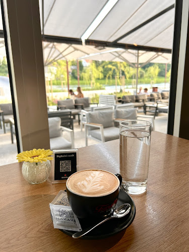 Makava coffee & lounge bar