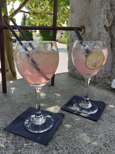 Torpedo Bar - Gastronomija in gostinstvo