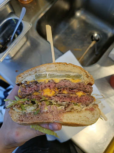 Opinii despre Food Corner Tivoli în Ljubljana - Gastronomija in gostinstvo