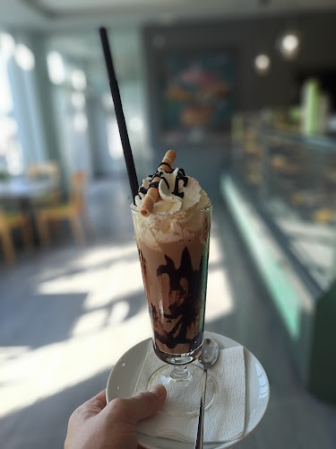 Kavarna in Slaščičarna Brglez Šempeter - Gastronomija in gostinstvo