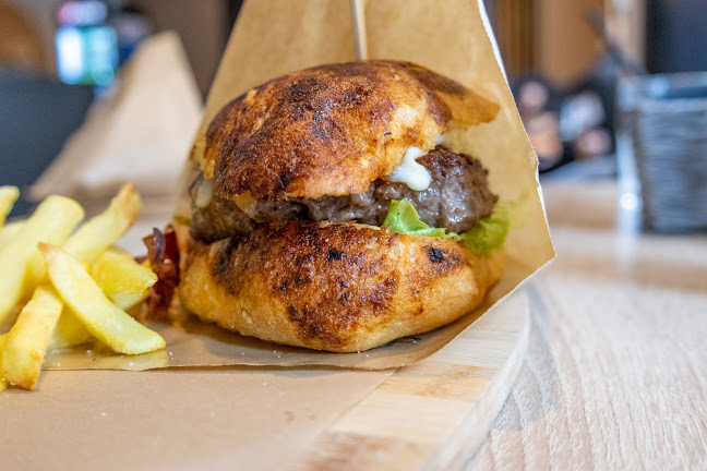 Opinii despre MALÍ, Craft beer&Snack în Žalec - Gastronomija in gostinstvo