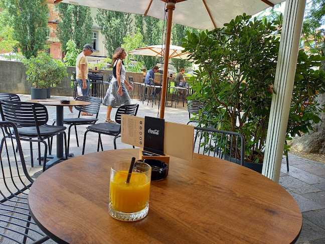 Opinii despre Kavarna Maček în Ljubljana - Gastronomija in gostinstvo