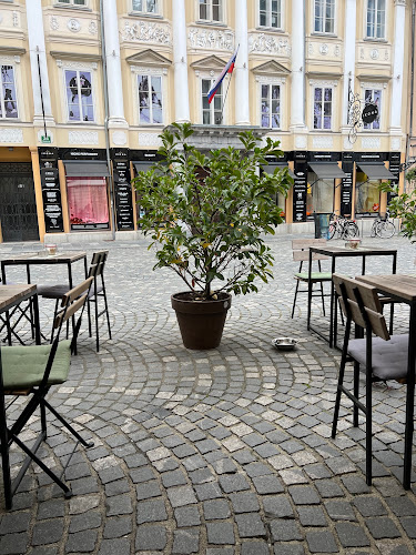 Pritličje - Ljubljana