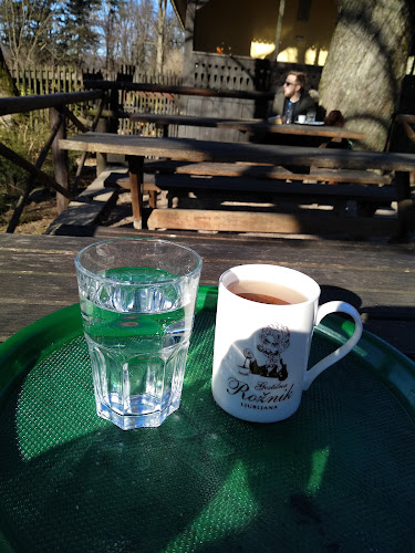 Cankarjev Vrh 1, 1000 Ljubljana