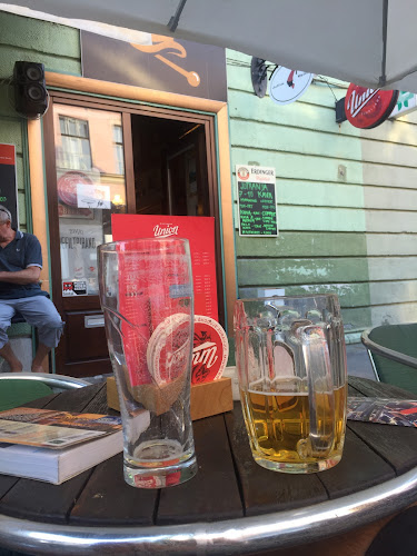 Levstikov trg 9, 1000 Ljubljana