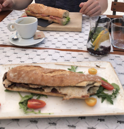 Opinii despre Kodila Gourmet & Bistro Market în Ljubljana - Gastronomija in gostinstvo